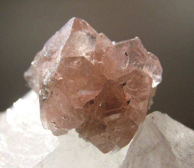 Fluorit rosa (3).JPG