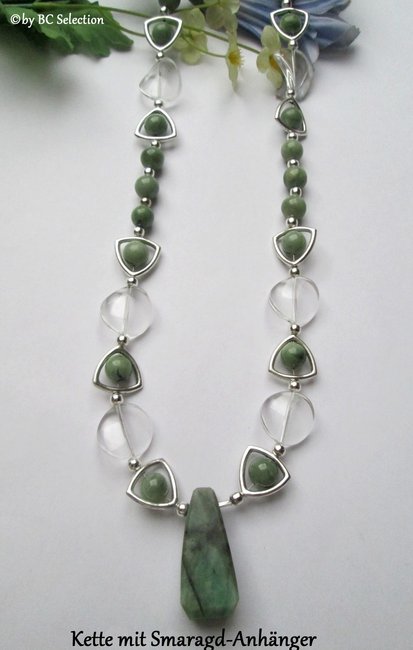 smaragdanhänger-kette01.jpg