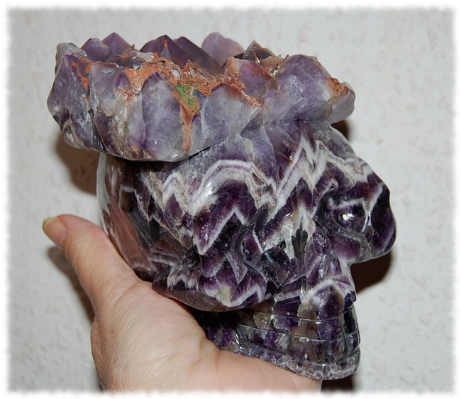 Chevron-Amethyst Skull mit &quot;Frisur&quot; :-)
