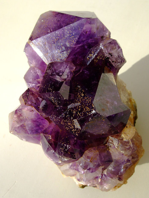 Amethyst mit Goethit d