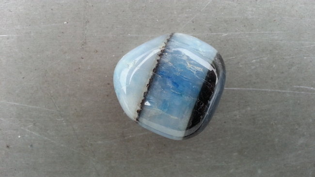 Unbekannter blauer