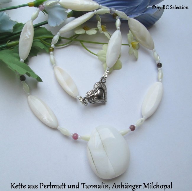perlmutt mit milchopal-kette - neu03.jpg