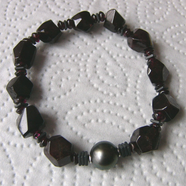 Armband mit Granat