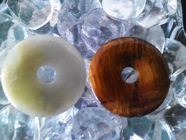 China Jade und Tigerauge Donut