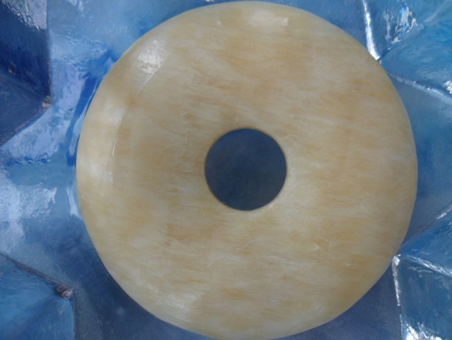 Calcit, Orange, Donut, 50 mm,  (Creme Honig Farben )