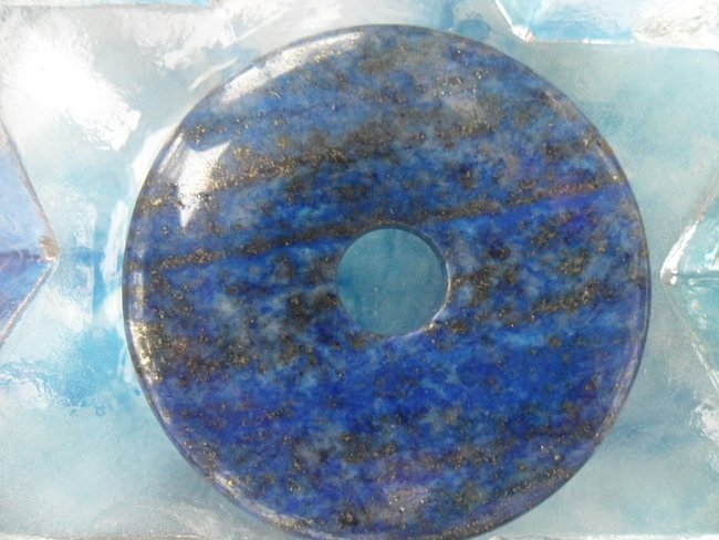 Lapislazuli Donut, (mit Pyrit-Pünkchen-Schichten), 50 mm,