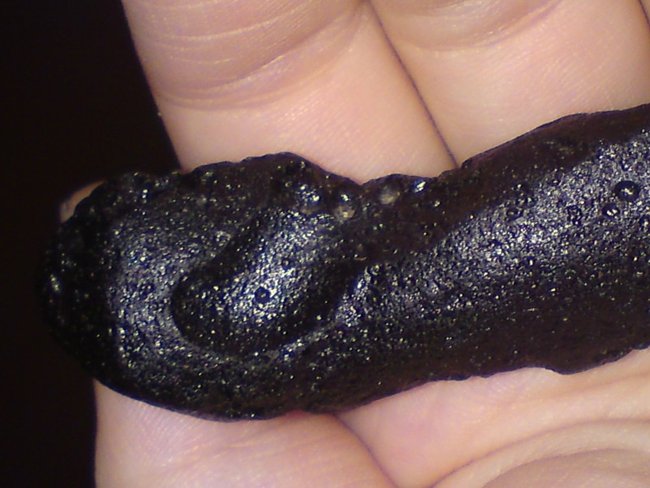 Tektit 3.jpg (126.88 KiB) 15477 mal betrachtet Tektit 3