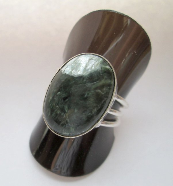 ring serafinit02.jpg