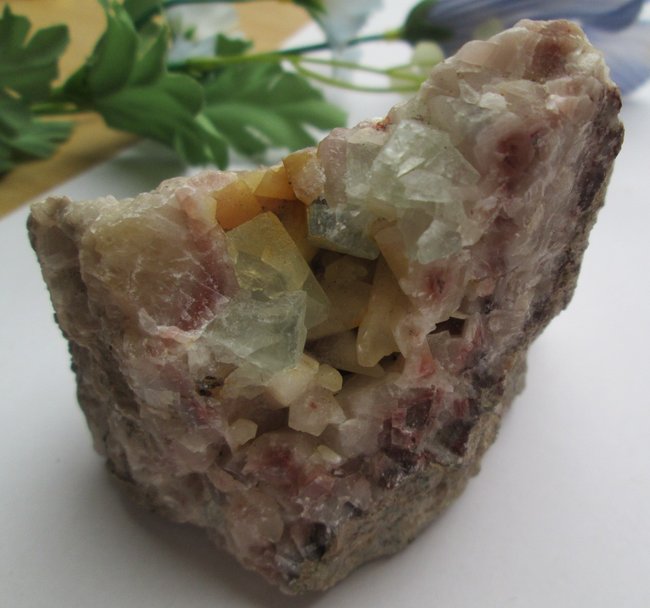 regenbogenfluorit rohstein-04.jpg