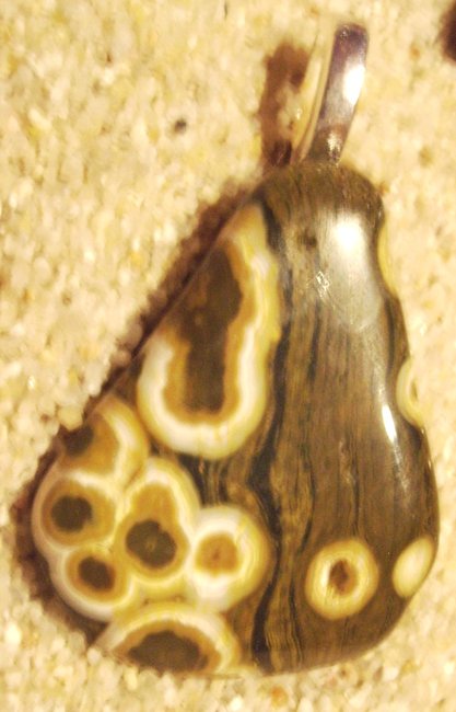 IMG_4114.JPG (383.99 KiB) 9889 mal betrachtet der ist oben nicht so spitz, da passt das gekaufte