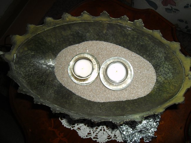 PICT0331Räucherschale.jpg (365.66 KiB) 7011 mal betrachtet Schale mit Sand und Teelichtern