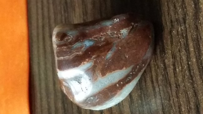 Oder chalcedon mit was braunem?