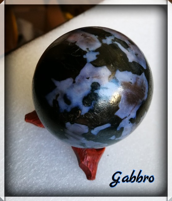 Kugel_Gabbro-05.jpg