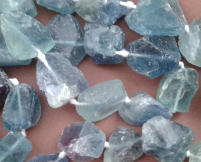 Blaue Fluorit Rohsteine