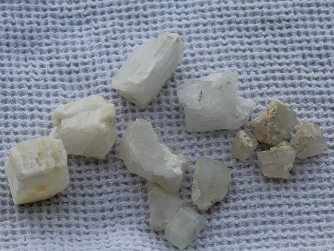 Beryllonite Vergleichs-Test 1.jpg