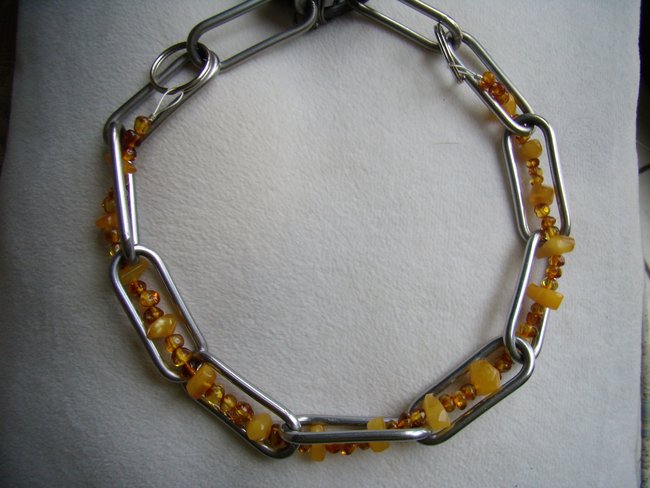 Kette 38 mit Mayas Halsband Kopie.jpg