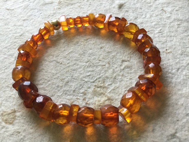 bernsteinarmband - 1.jpg