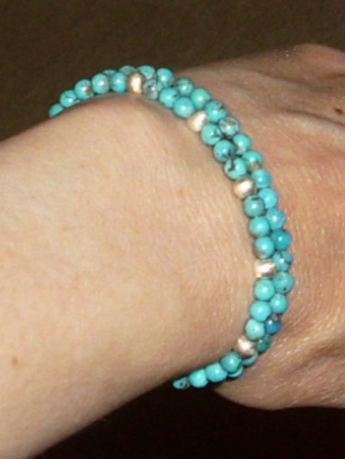armband_tuerkis_gef_3_ausschn_2018.jpg