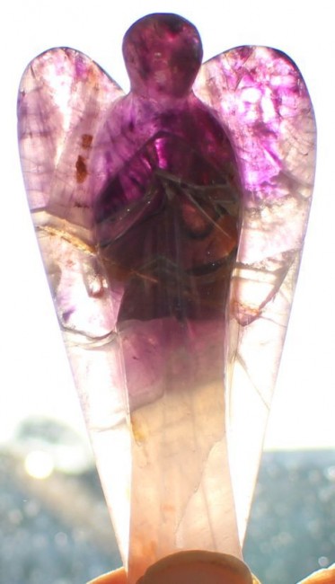 Grosser Amethyst angel 3.jpg