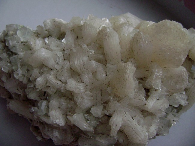 apophyllit-stilbit-aurangabad002.jpg (143.05 KiB) 4765 mal betrachtet Apophyllit mit Stilbit aus Aurangabad/Indien