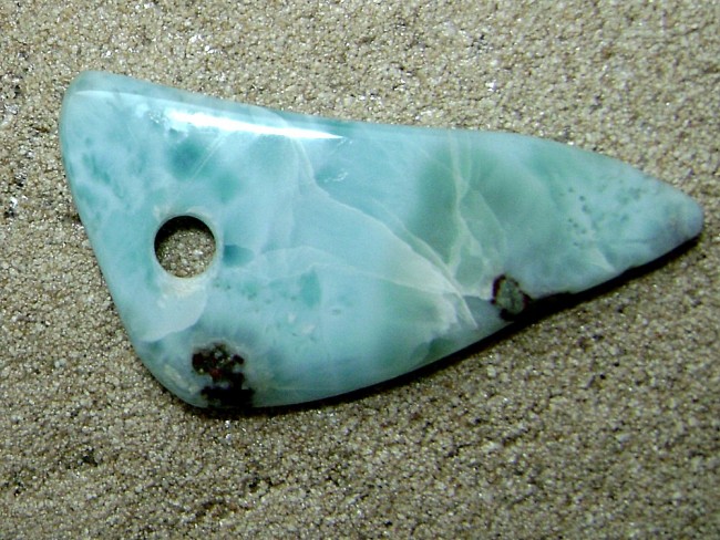 larimar001.jpg