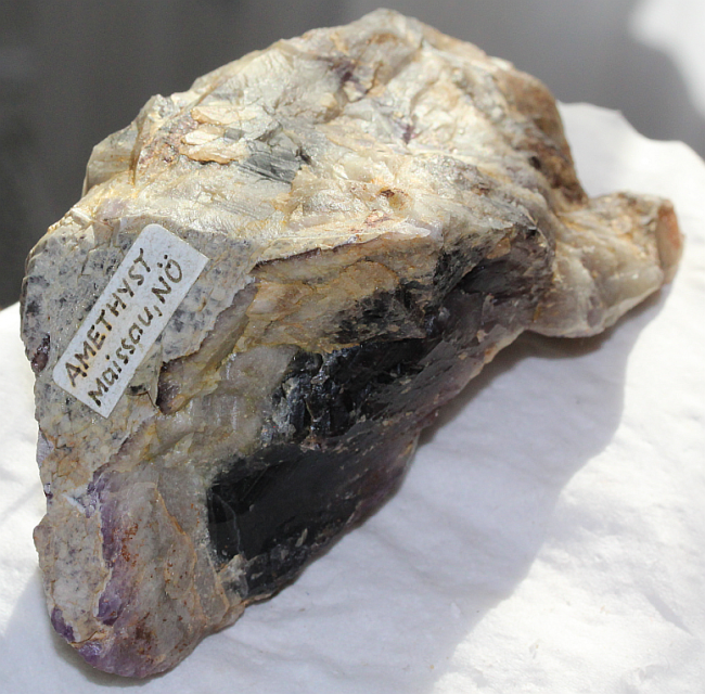Amethyst Maissau NÖ.png