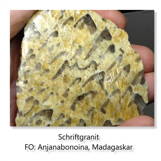 Schriftgranit M.jpg