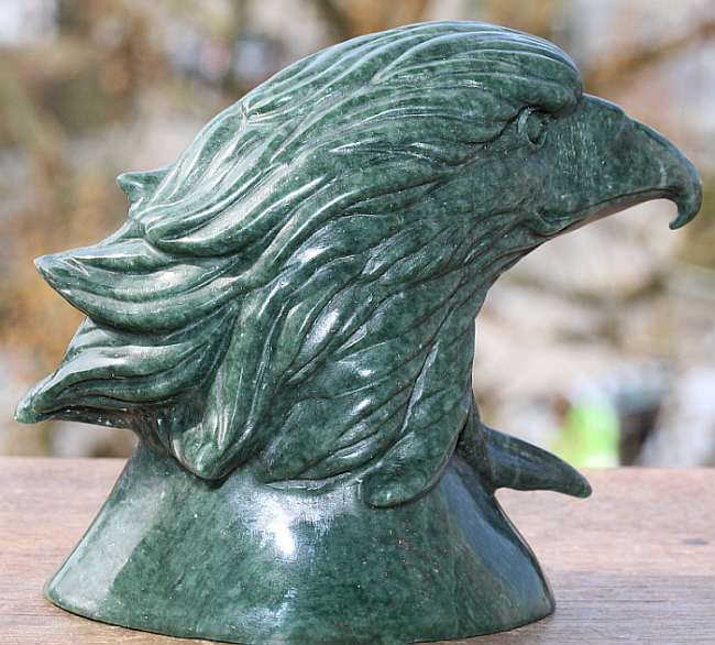 643g dark green jade hand carved eagle head ..png