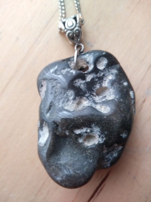 Hühnergott-Kette1.jpg (89.65 KiB) 12454 mal betrachtet Hühnergott-Kette, von "vorn"