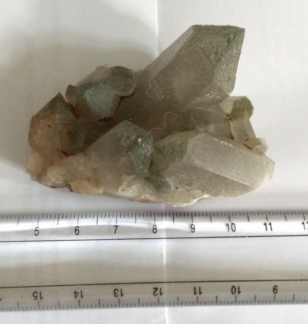 Chloritquarzgruppe im original farbintensiver 6,5 x 4 cm