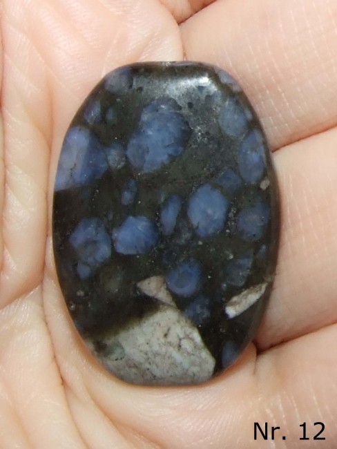 12_anh_oval_rhyolit_blau_12.jpg