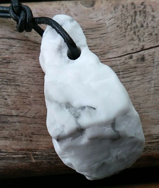 Magnesit-Anhänger.jpg