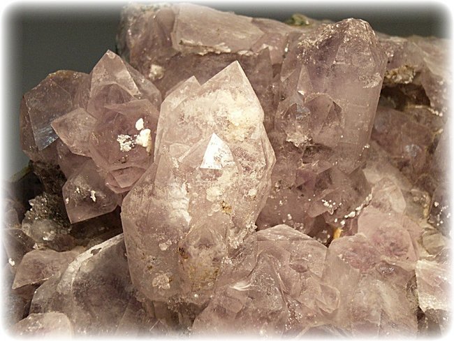 Amethystdruse Teilsstück Auschnitt 1c 012.jpg