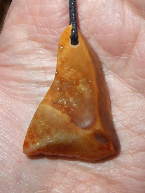 anh_dreieck_flint_ocker_14_2021.jpg