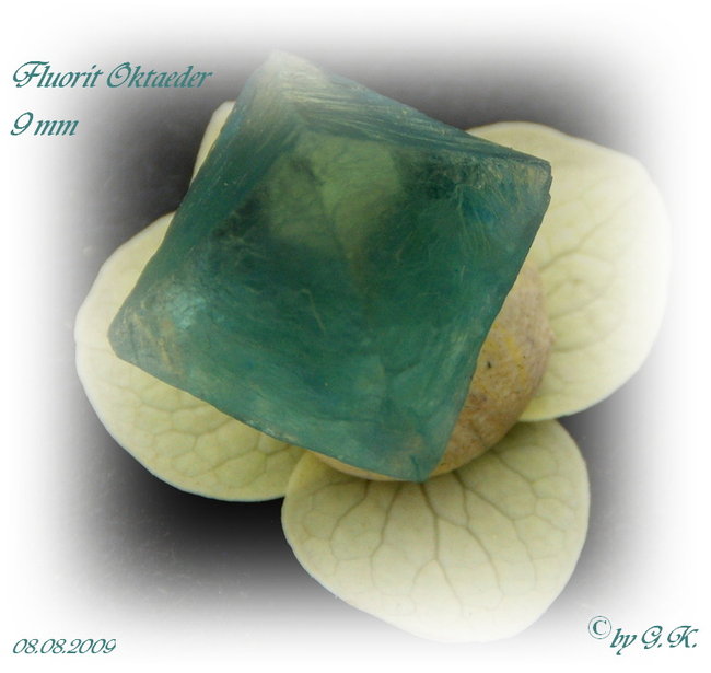 0002 Fluorit Okt. Grün HPIM3726.jpg (98.43 KiB) 14140 mal betrachtet Fluorit Okt. Grün
