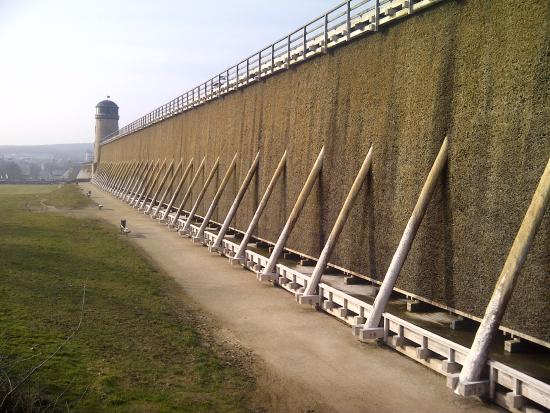 lange-wand-gradierwerk.jpg