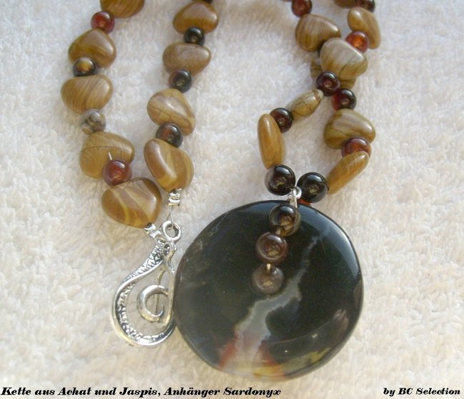 kette mit sardonyx-anhänger007.jpg