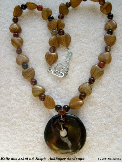 kette mit sardonyx-anhänger004.jpg