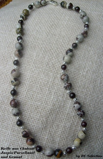 chohua-granat-kette001.jpg