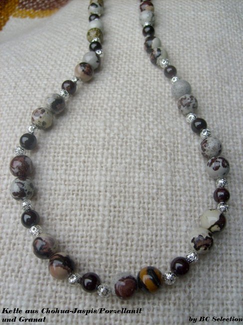 chohua-granat-kette007.jpg