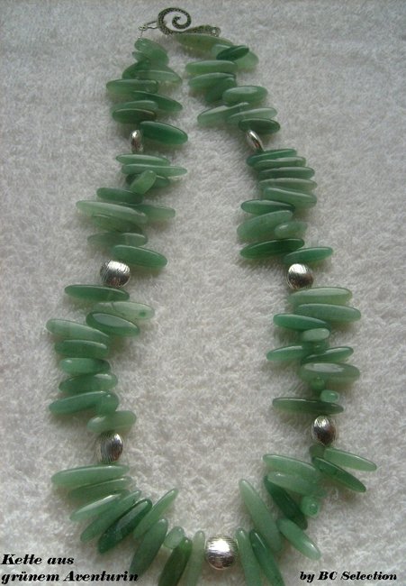 grüner aventurin-grosse splitter-kette002.jpg