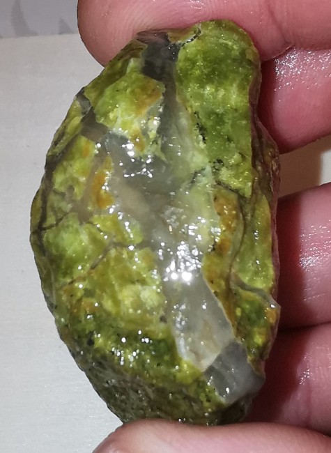 Grüner Opal mit Calzedon