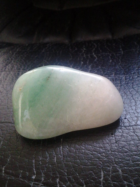 Jade? : Edelsteine Steine bestimmen - Wie heisst der Stein