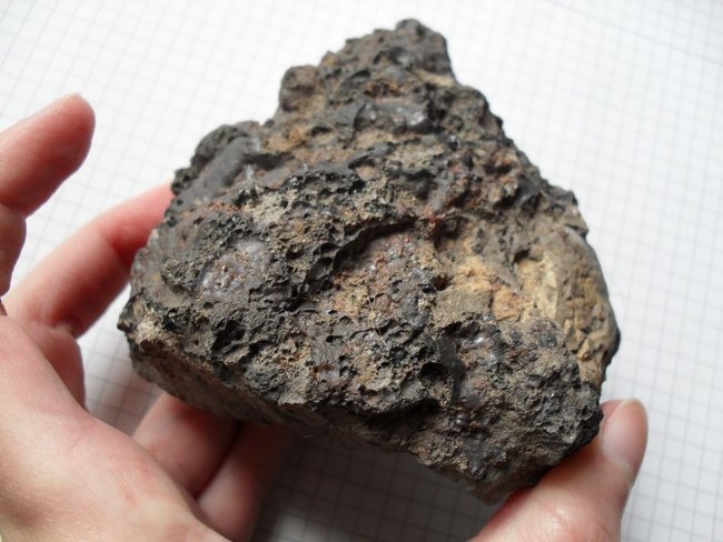 Gewöhnliche Schlacke? Edelsteine Steine bestimmen Wie heisst der
